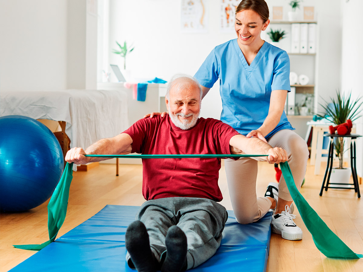 Fisioterapia geriátrica: 7 recomendações importantes para o atendimento de idosos